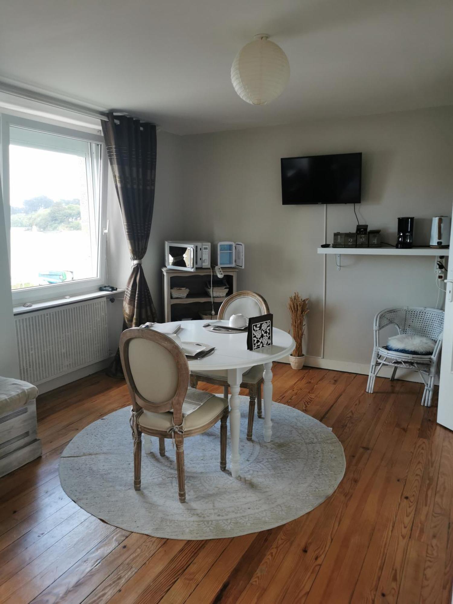 Chambres D'Hotes Vue Mer Entre Plestin Les Greves Et Locquirec Room photo